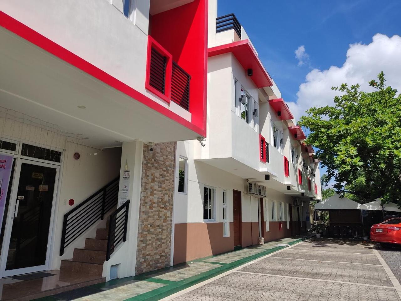 Aurelle Inn 黎牙实比 外观 照片